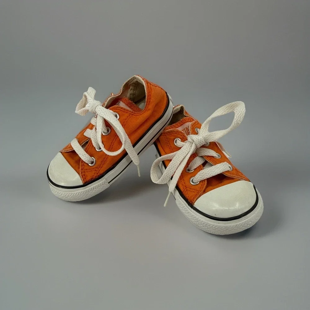 Converse All‎ Star Chuck Taylor Low Tops Child Size 6 Lace Up Orange Pre Owned